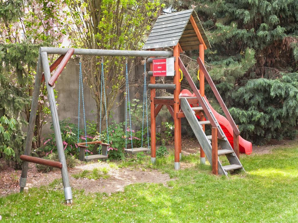 Pensjonat Zacisze Plewiska Exteriér fotografie